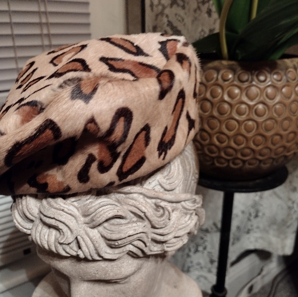ERIC JAVITS FUR BERET LEOPARD PRINT. - Picture 4 of 10